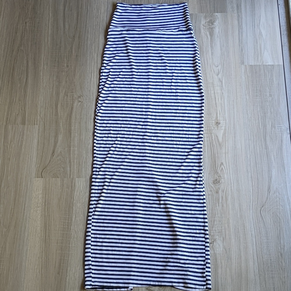Ava Sky maxi skirt